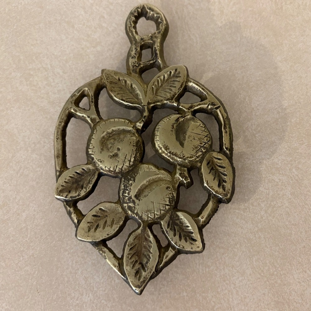 Vintage Solid Brass Fruit Leaf Trivet Wall Hanging Hot Plate Stand 6.5 Inch